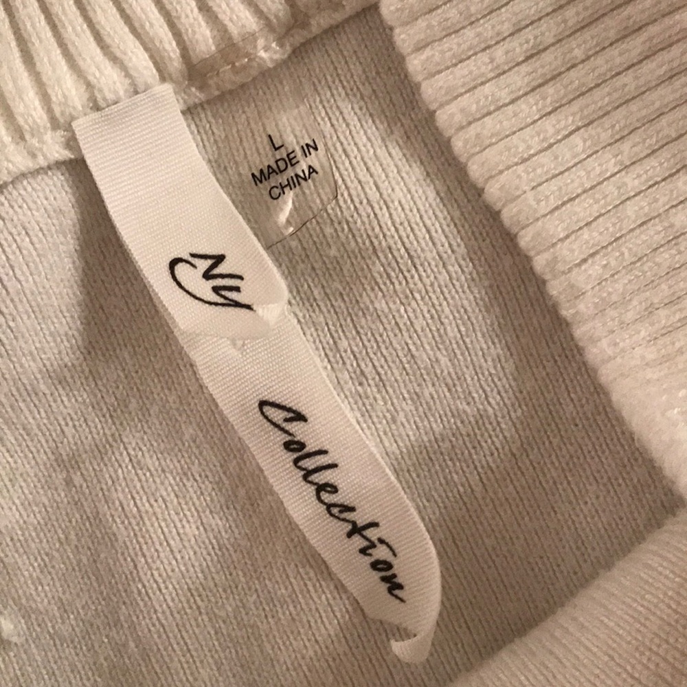 NY Collection Cold Shoulder Sweater - Picture 3 of 5